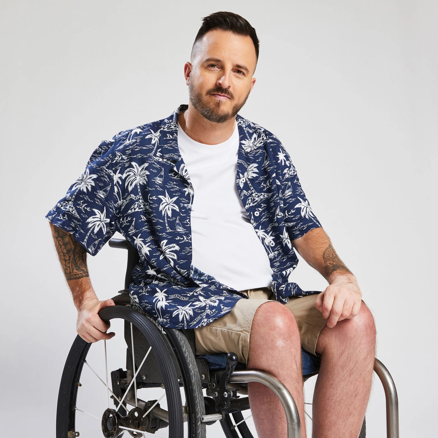 Chemisette Pour Personne à Mobilité Réduite 2 Chemisette Pour Personne à Mobilité Réduite – Image 2