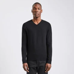 Pull à Col V Essentiel 13 Pull à Col V Essentiel -Men's Clothing Soldes Boutique 1003014 18018 V2