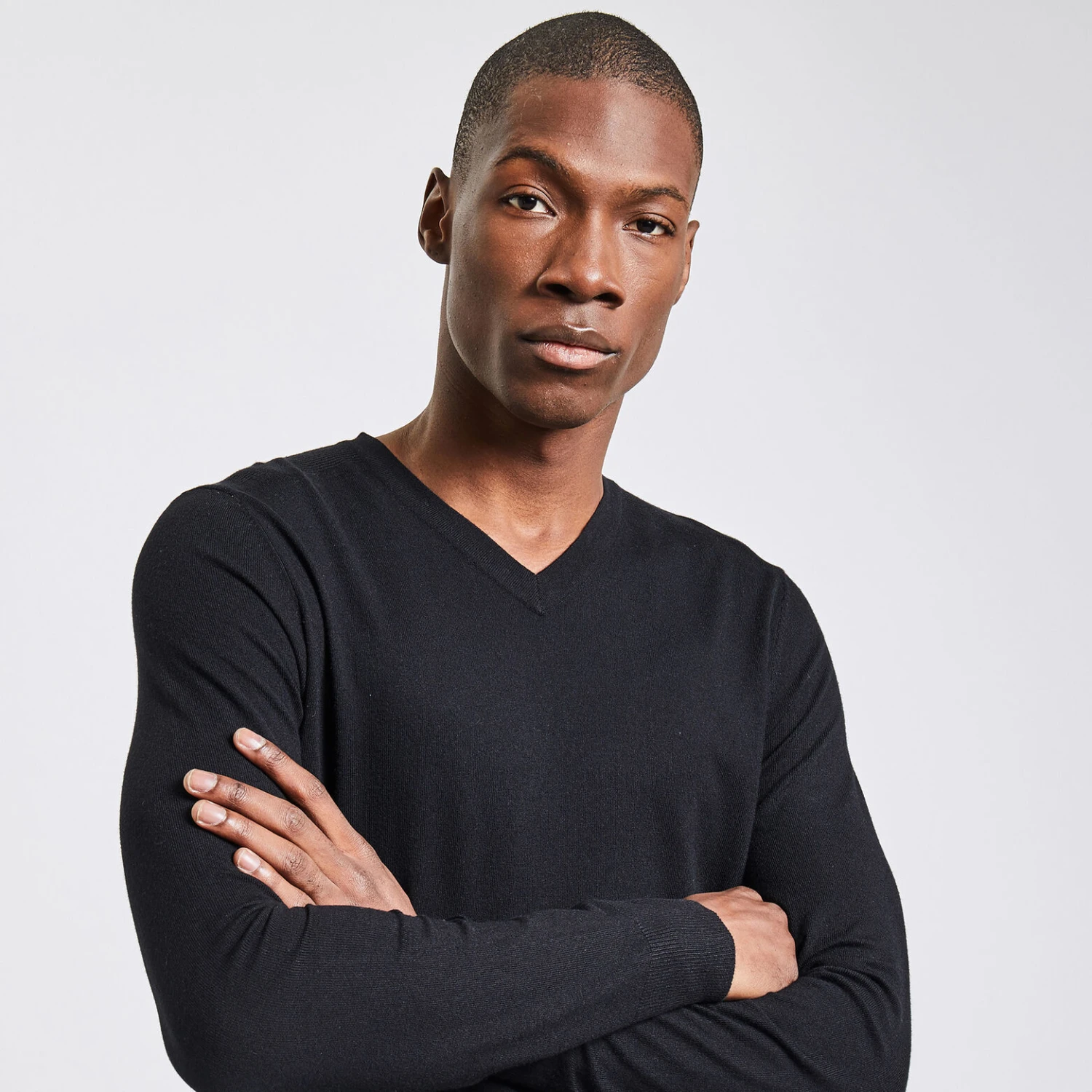 Pull à Col V Essentiel 3 Pull à Col V Essentiel – Image 3