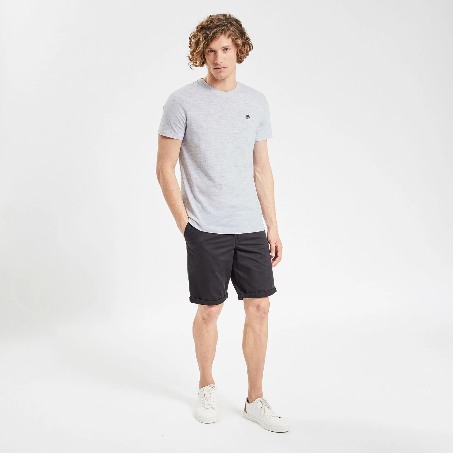 Tee Shirt Broderie Poitrine 2 Tee Shirt Broderie Poitrine – Image 2