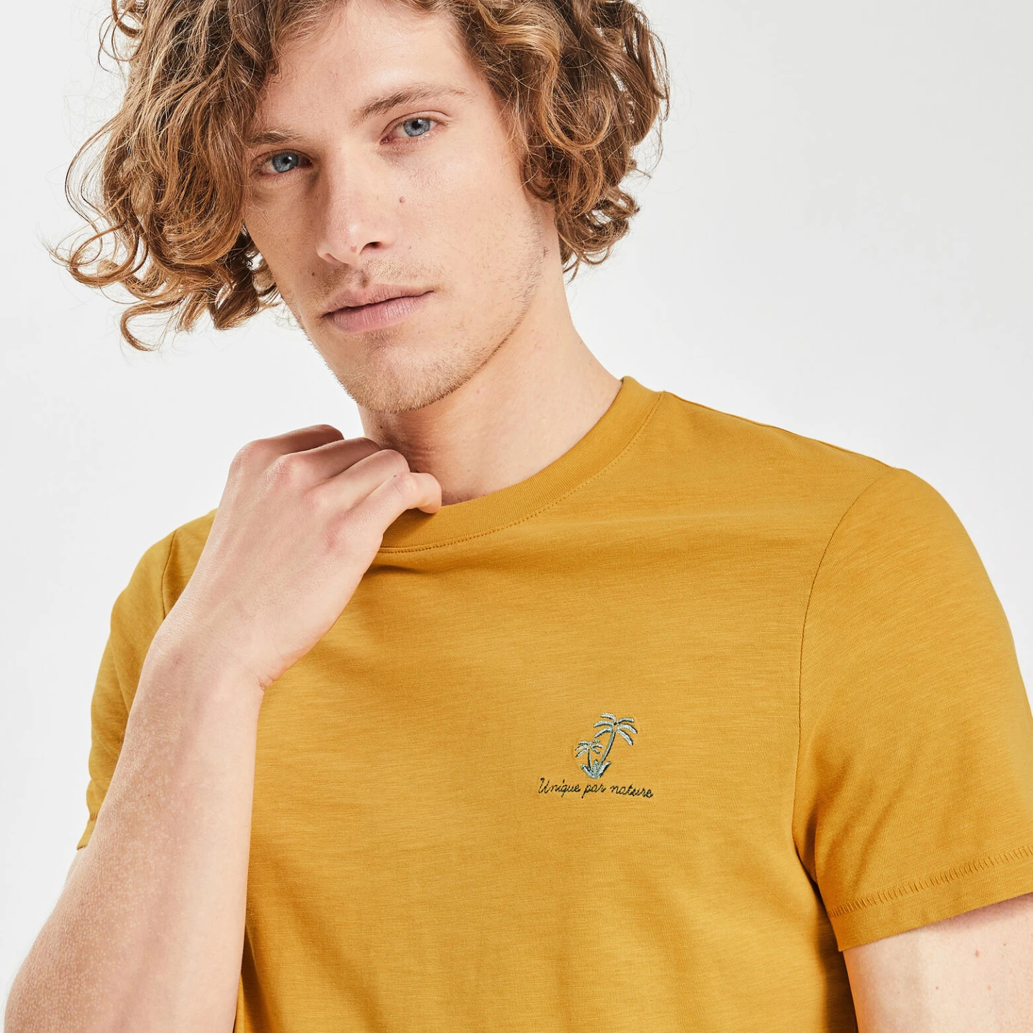 Tee Shirt Matière Flammée Brodé 3 Tee Shirt Matière Flammée Brodé – Image 3