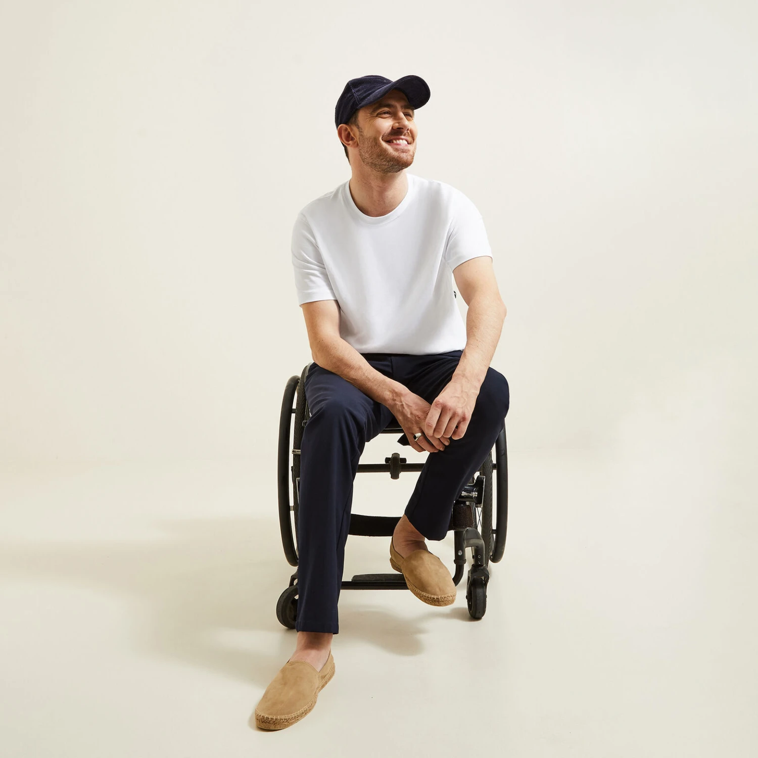 Pantalon Urbain Pour Personne à Mobilité Réduite 2 Pantalon Urbain Pour Personne à Mobilité Réduite – Image 2