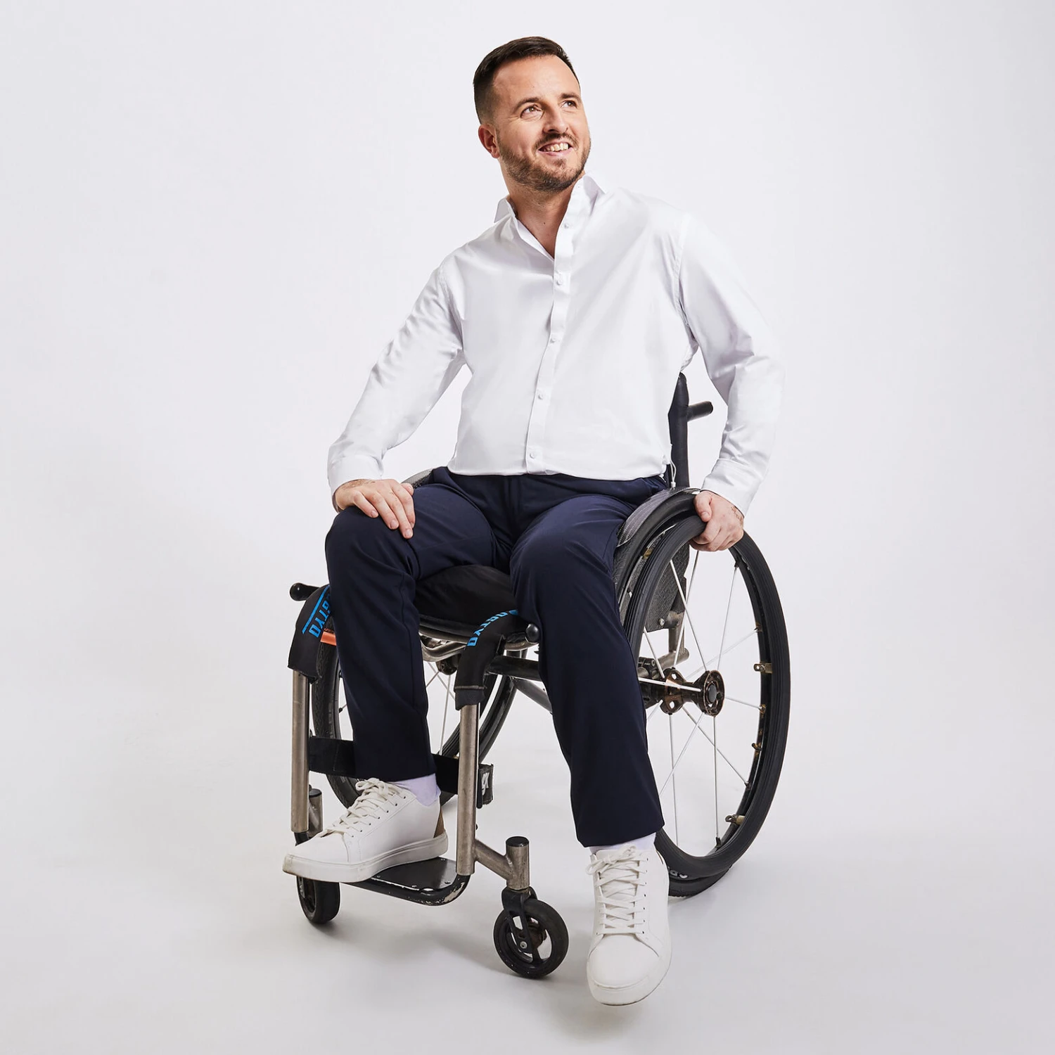 Chemise Regular Pour Personne à Mobilité Réduite 4 Chemise Regular Pour Personne à Mobilité Réduite – Image 4