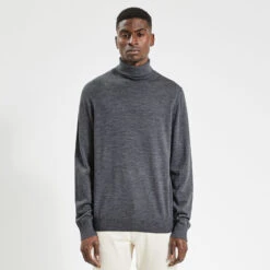 Pull Col Roulé En Laine Mérinos 13 Pull Col Roulé En Laine Mérinos -Men's Clothing Soldes Boutique 722679 8200 V2