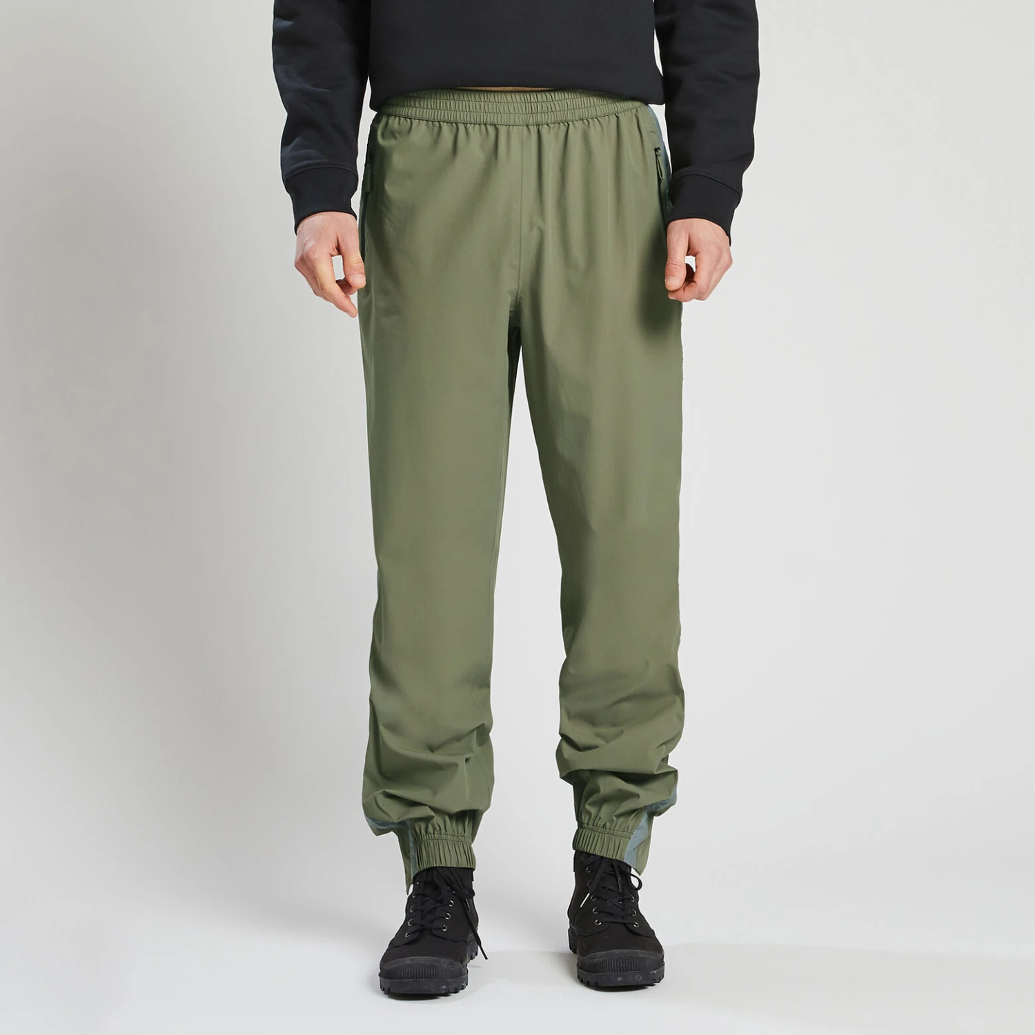 Pantalon Taille élastiquée Matière Imperméable 5 Pantalon Taille élastiquée Matière Imperméable – Image 5